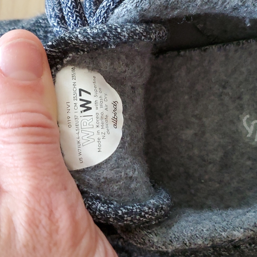 Allbirds - Picture 3 of 4